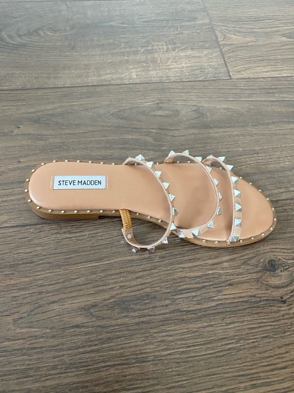 New Steve Madden Tan Slide Sandals with Silver Pyramid Studs
